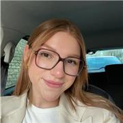 Étudiante en école de commerce propose de l’aide aux devoirs pour des collégiens